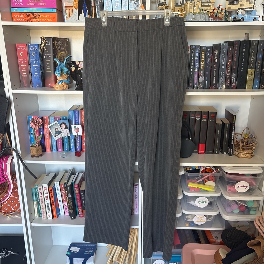 Women’s Old Navy Pinstripe Dress Pants - Gray